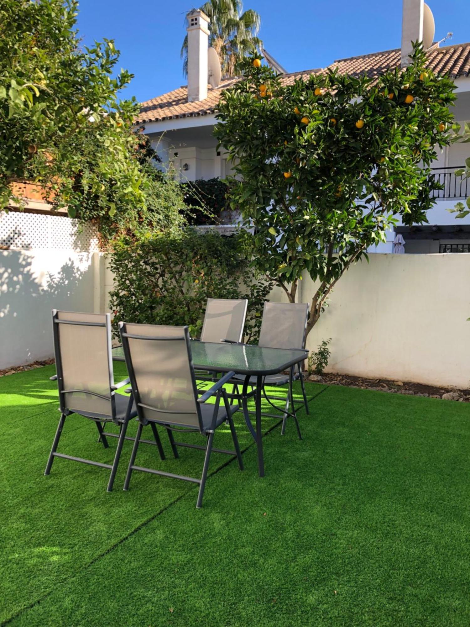 Apartamentos Naranjos Del Sol Μαρμπέλλα Εξωτερικό φωτογραφία