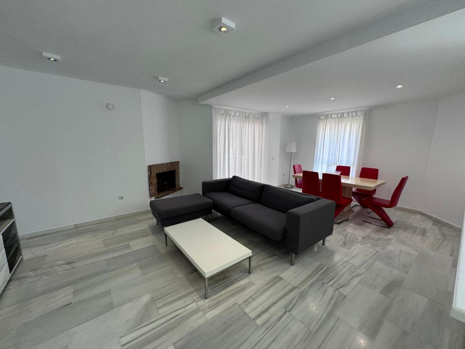 Apartamentos Naranjos Del Sol Μαρμπέλλα Εξωτερικό φωτογραφία